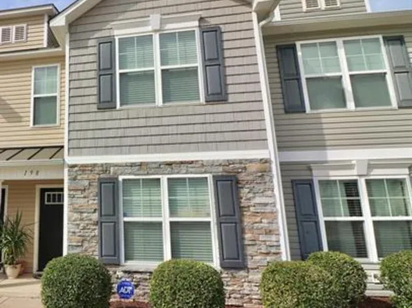 198 Collinwood Dr, Raeford, NC