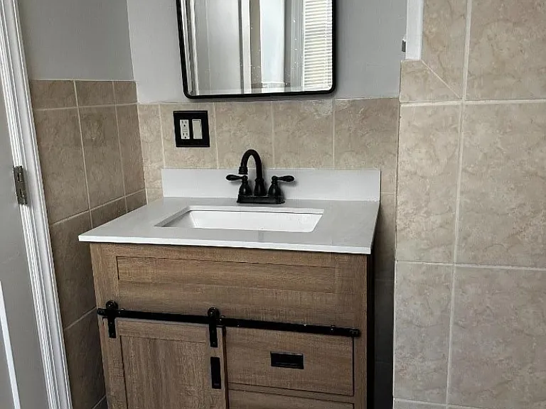 33 Hayward Pl #2 — Photo 9