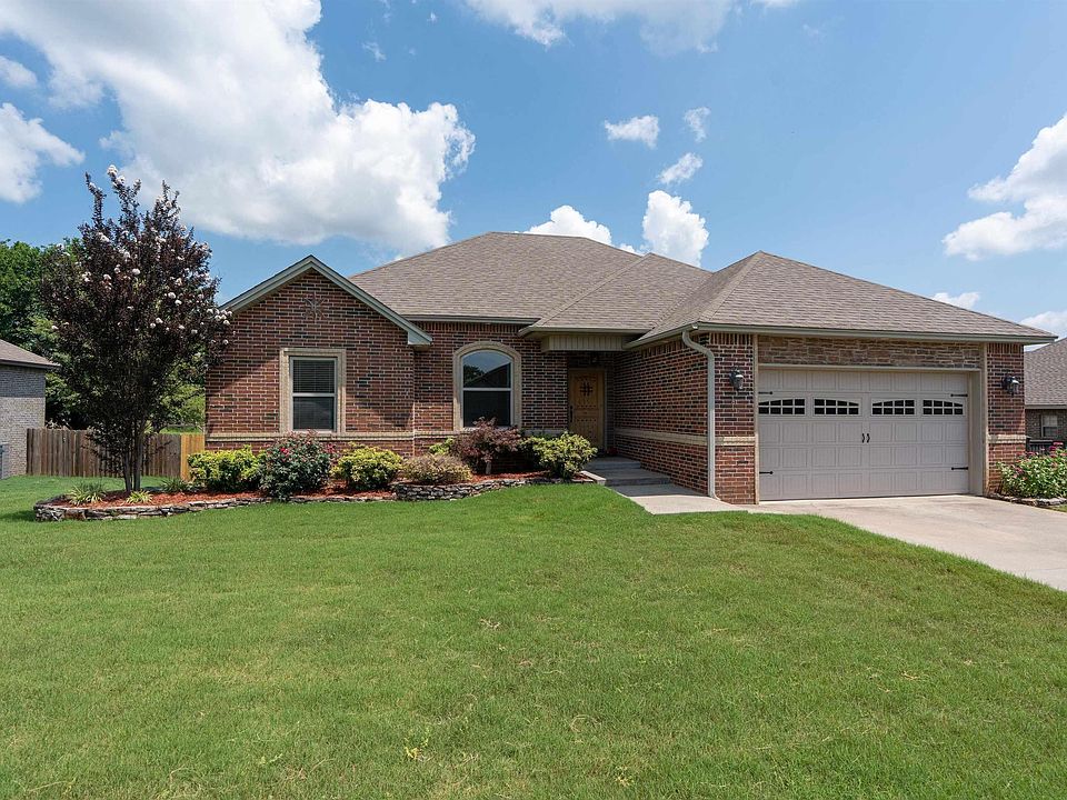 1st image of 6 Southpointe