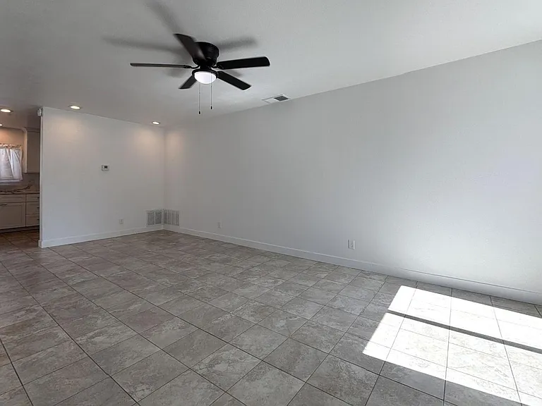 228 Janan Ct — Photo 2