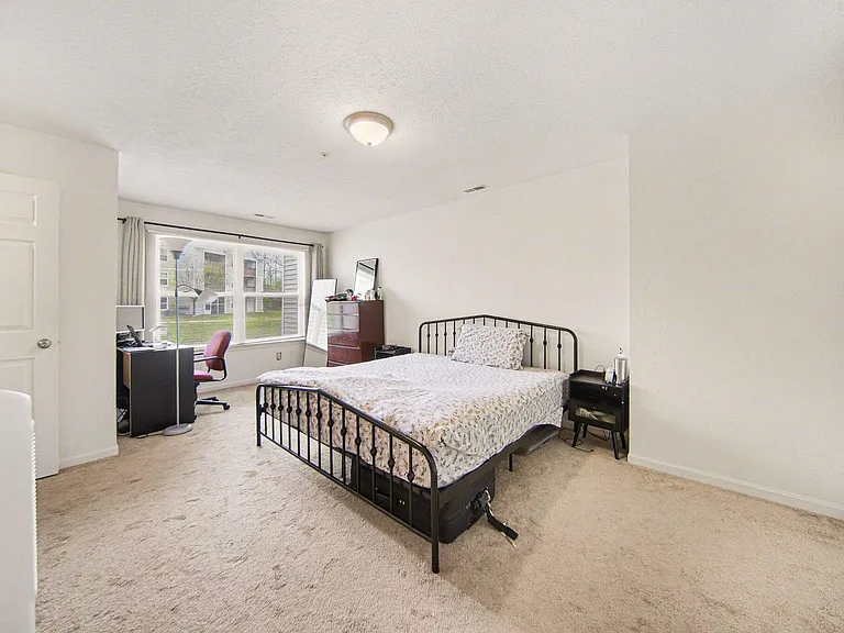 1305 Millbrook Trl — Photo 10