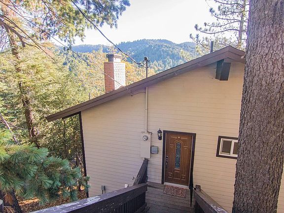 5th image of 24572 Geneva Dr