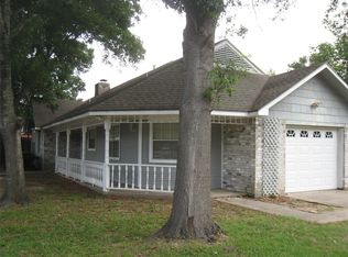 1701 Hazelwood St, Conroe, TX 77301