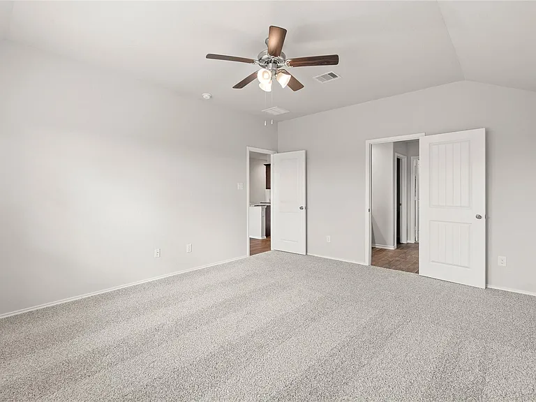 6414 Clyde Arbor Dr — Photo 18