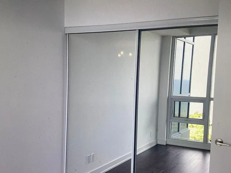2212 Lake Shore Blvd W #3502 — Photo 5