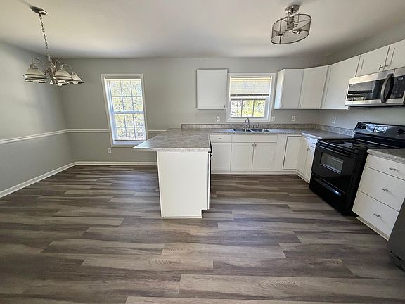 5th image of 745 Auburn Ridge Way