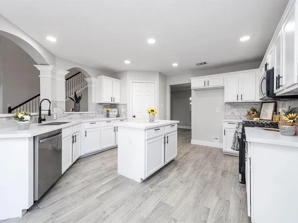 514 Robinwood Drive, Spring, TX 77386