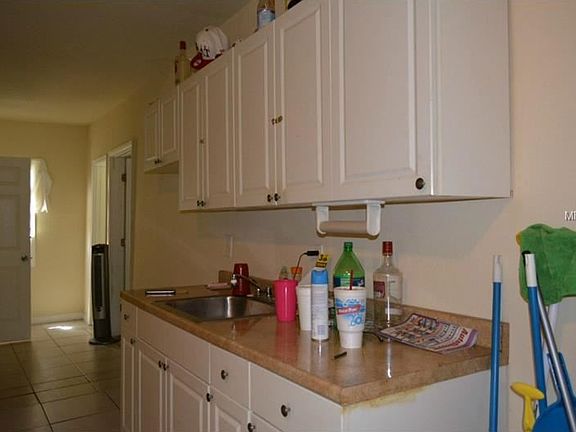 5th image of 207 N Phillips St #5