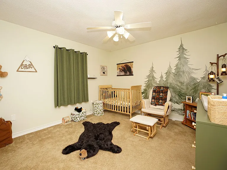 704 Becky Thatcher Ct — Photo 28