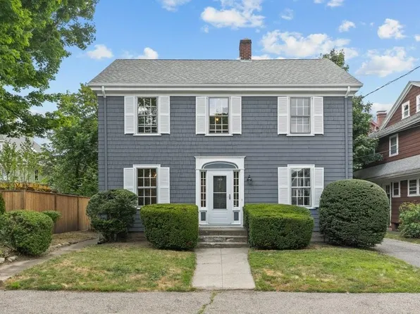 189 Butler Ave, Providence, RI 02906