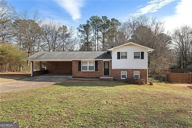 1st image of 320 Crossville Ct