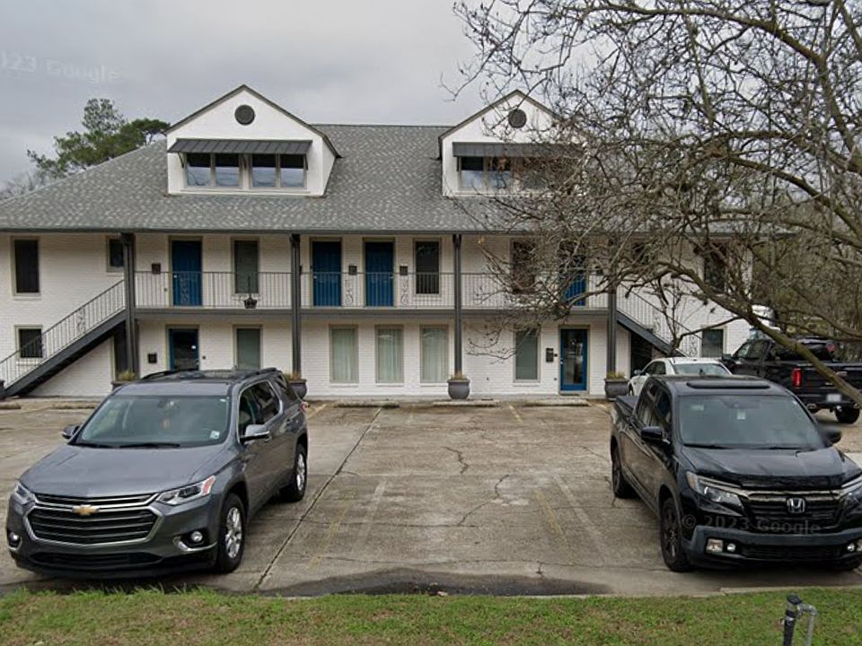 1st image of 1012 S Acadian Thwy #31