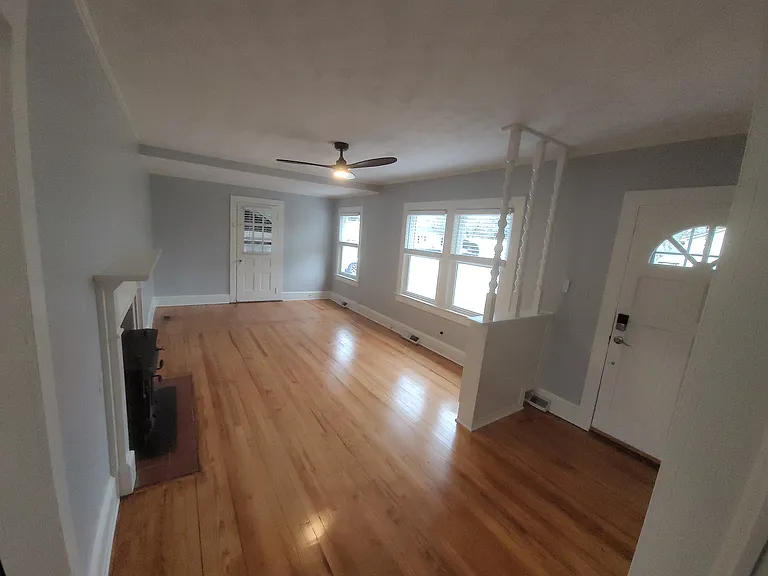 112 Barker St — Photo 6