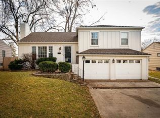 3813 W 79th St, Prairie Village, KS 66208