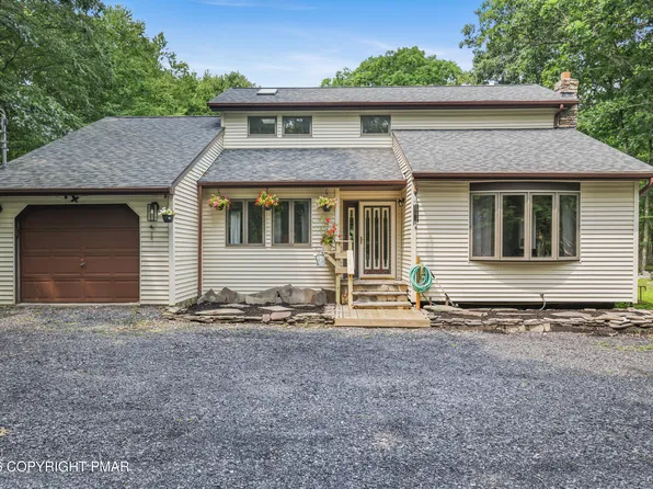 3638 Bristol Cir W, East Stroudsburg, PA 18302