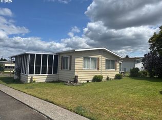 2511 SE River Rd UNIT 101, Hillsboro, OR