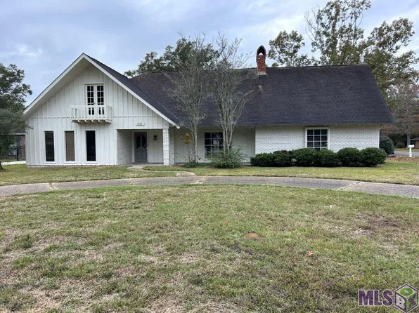 7437 Woods Edge Dr, Baton Rouge, LA 70818