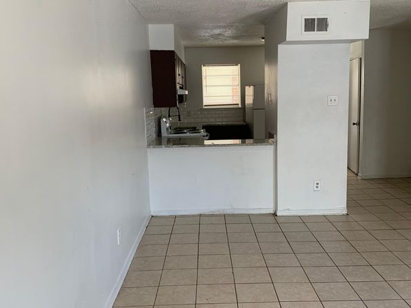 4910 Alsace St APT C