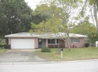 1070 Idlewild Dr S, Dunedin, FL 34698