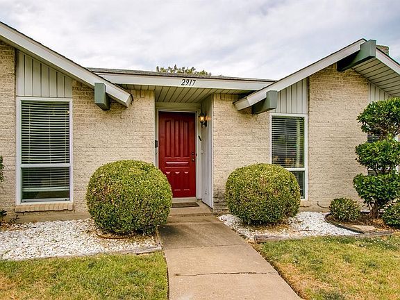 2nd image of 2917 Arcadia Ln