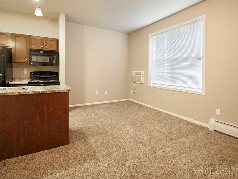 Brookledge Apartments — Photo 19