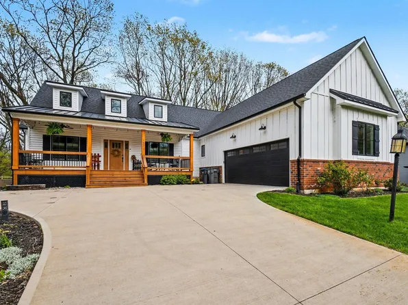 56070 Dana Dr, Bristol, IN 46507