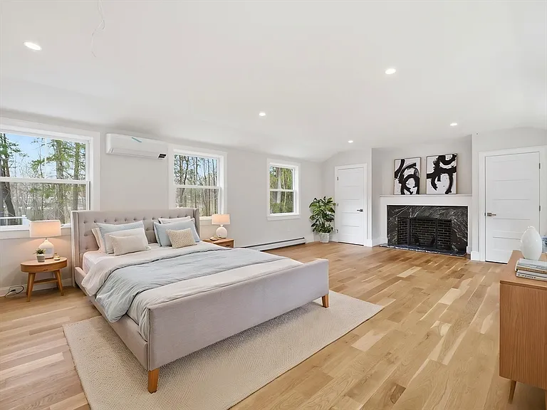 22 Lincoln Rd — Photo 37