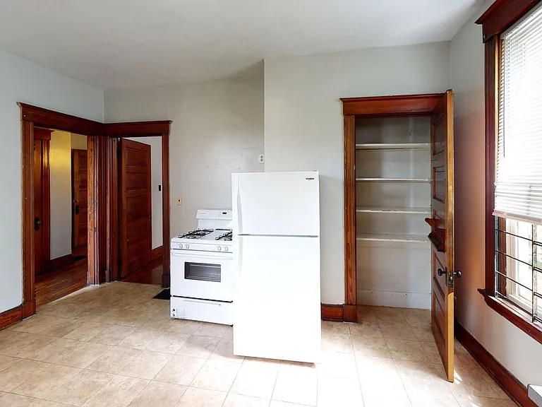 229 Atkinson St #1 — Photo 5