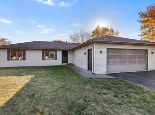4341 Kingsbury Dr, Loves Park, IL
