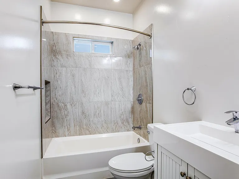 3408 Adeline St #3408 — Photo 9