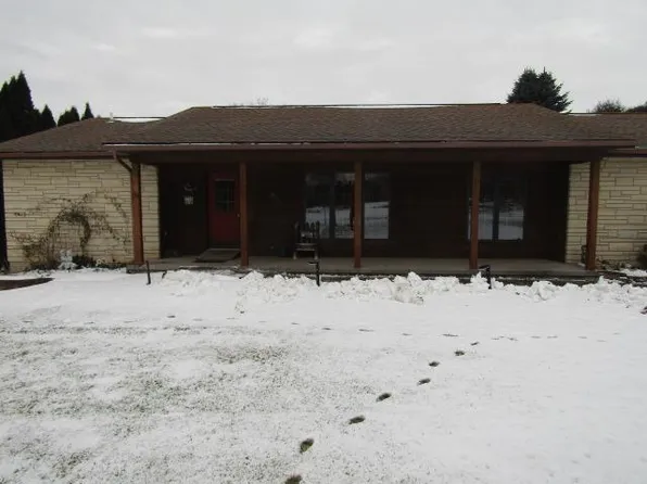 607 W View Dr, Guttenberg, IA 52052