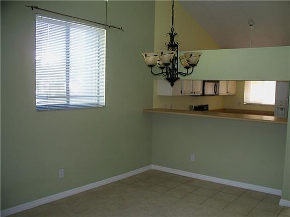5th image of 1571 SW Crossings Cir
