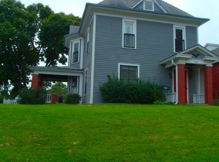 1026 Santa Fe St, Atchison, KS 66002