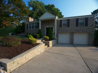 1220 Montclair Dr, Pittsburgh, PA 15241
