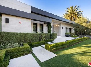 565 Evelyn Pl, Beverly Hills, CA 90210