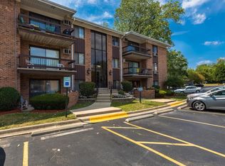 956 Olive Rd #383, Homewood, IL 60430