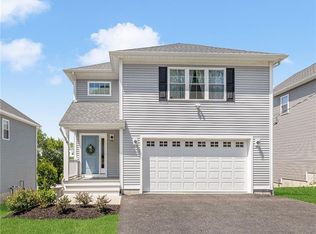 26 Aborn Ave, Cumberland, RI 02864