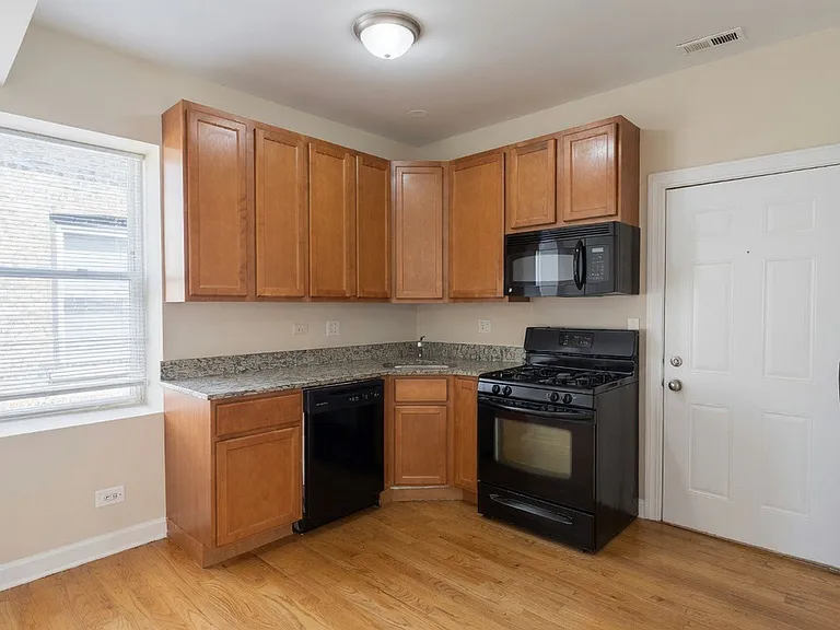 4608 N Kimball Ave #3N — Photo 2