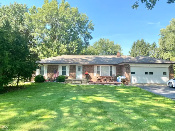 617 Medallion Dr, Greencastle, IN 46135