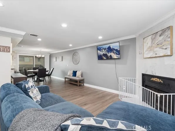 16136 Cornuta Ave Unit 112, Bellflower, CA 90706