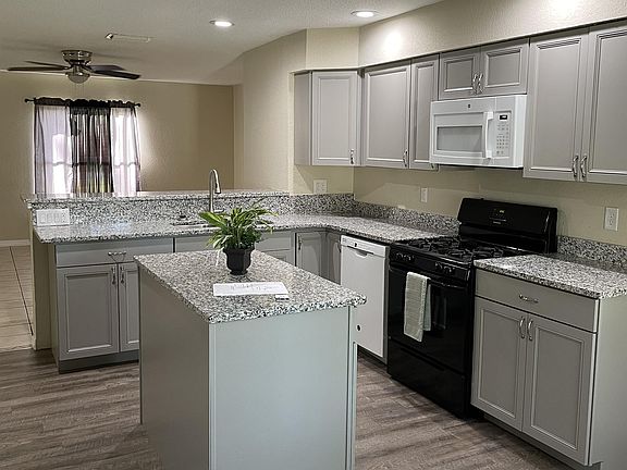 3rd image of 105 Kendra Ave