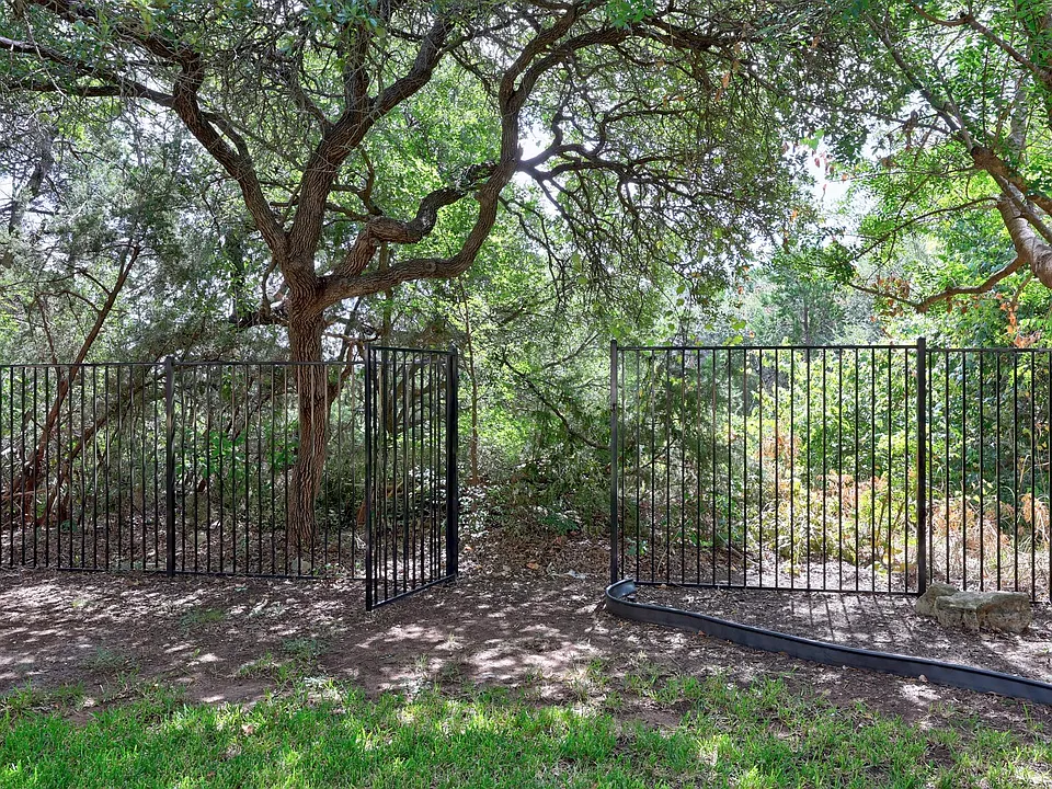 3345 Winding River Trl