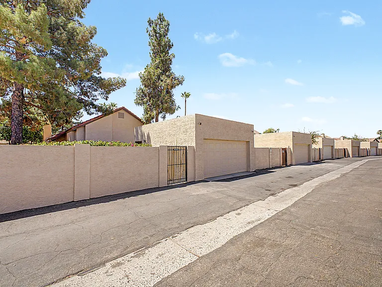 1828 E Citation Ln — Photo 18