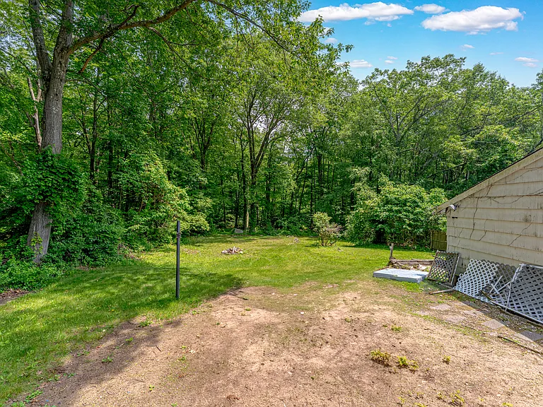 795 Hill St — Photo 9