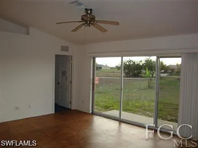 Cape Coral — Photo 4