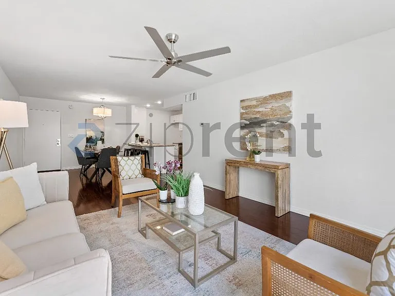 5257 Radford Ave #205 — Photo 9