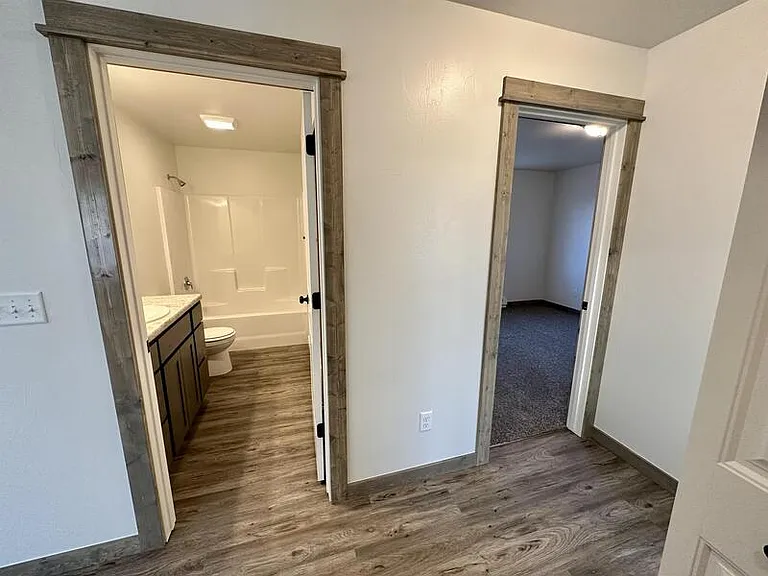 59 Dunbar Ave #4 — Photo 12