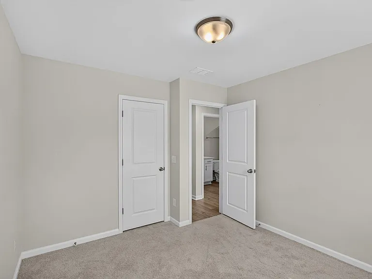 5339 Cardinal Crest Blf — Photo 13