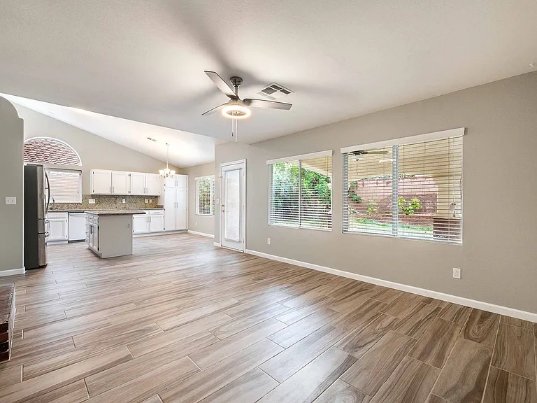 2545 New Morning Ave — Photo 13