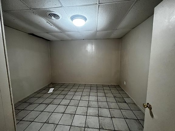 3rd image of 1410 Marlton St #10461809